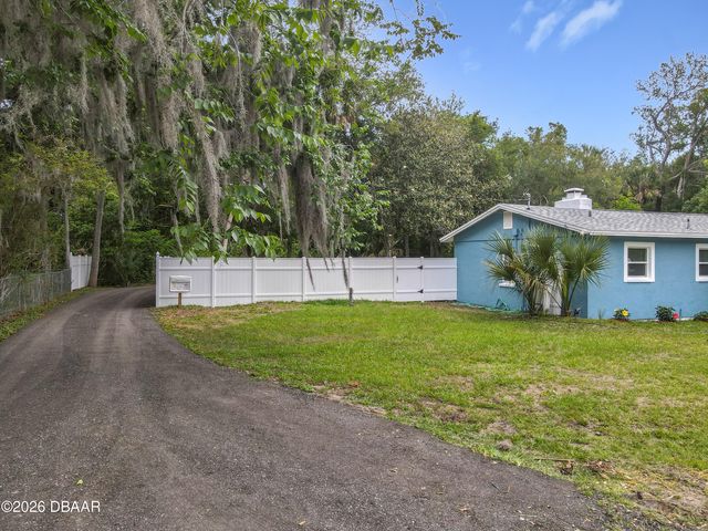 819 B Street, New Smyrna Beach, FL 32168