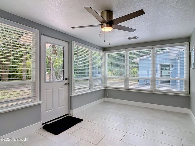 819 B Street, New Smyrna Beach, FL 32168