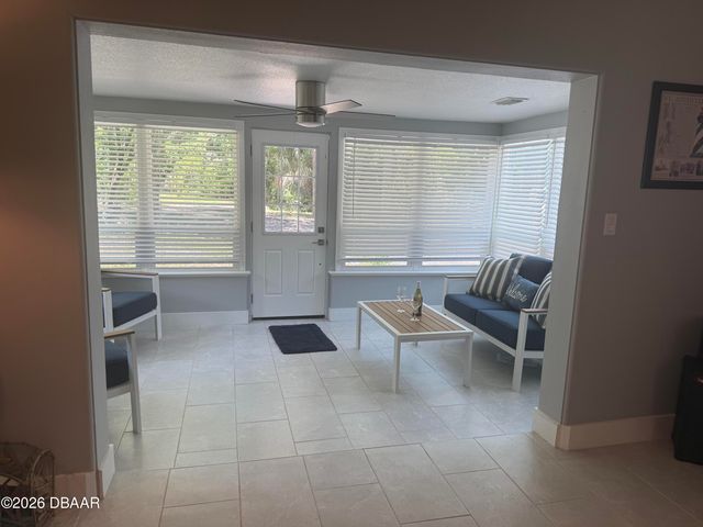819 B Street, New Smyrna Beach, FL 32168