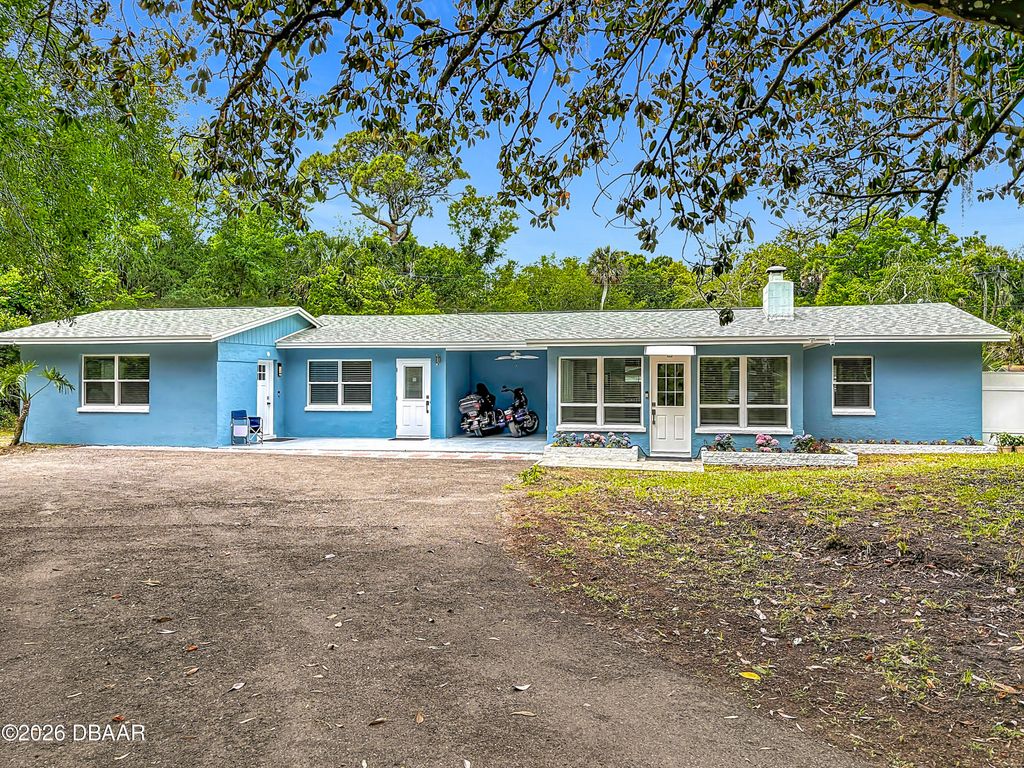 819 B Street, New Smyrna Beach, FL 32168