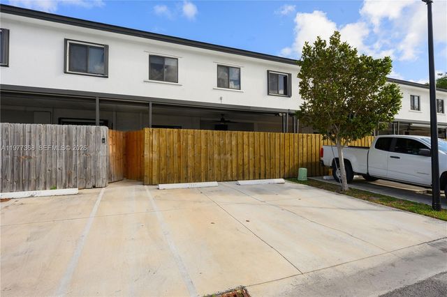 13324 SW 250th St, Miami, FL 33032