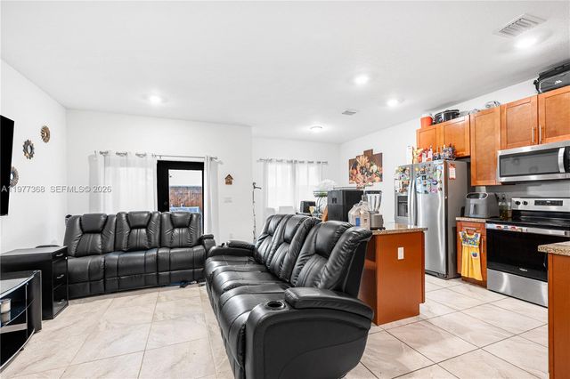 13324 SW 250th St, Miami, FL 33032