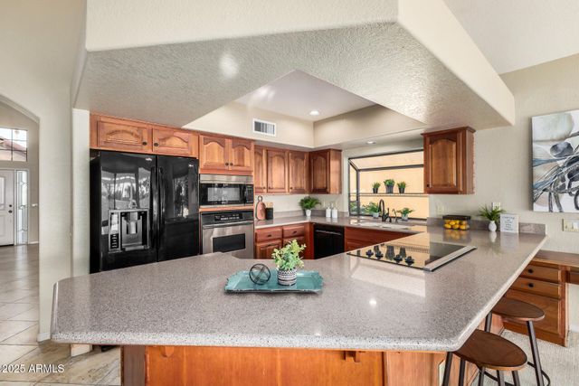 10617 E MICHIGAN Avenue, Sun Lakes, AZ 85248