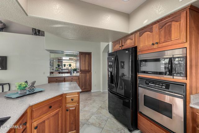 10617 E MICHIGAN Avenue, Sun Lakes, AZ 85248