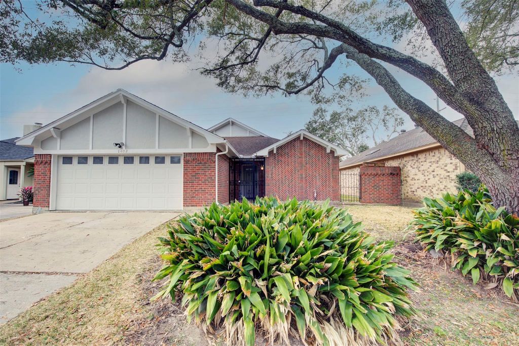 1402 Forest Home Drive, Houston, TX 77077
