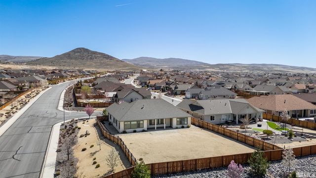11691 Hacienda Ridge Way, Sparks, NV 89441
