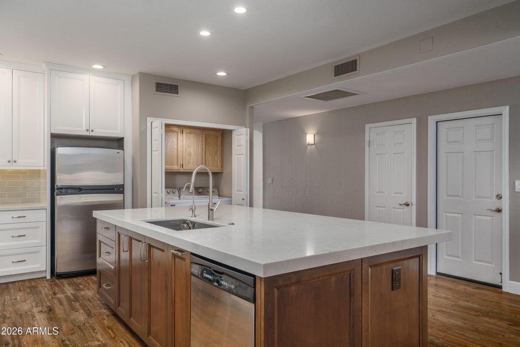 7955 E CHAPARRAL Road 135, Scottsdale, AZ 85250 — photo 5