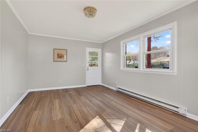 122 Jenness LN, Newport News, VA 23602