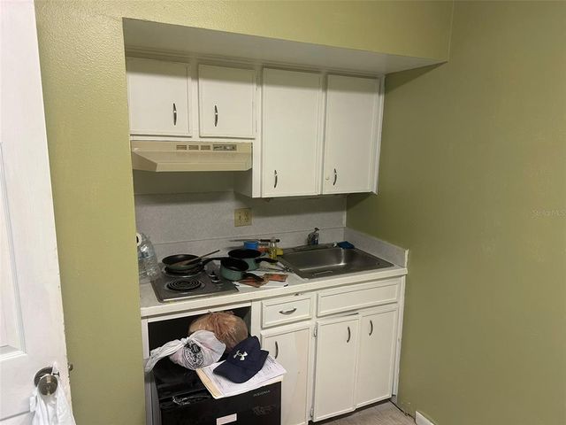 214 N CHESTNUT ROAD, Lakeland, FL 33815