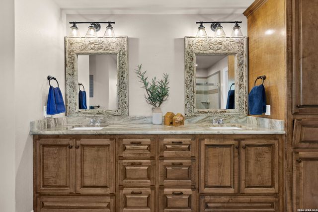 1336 Sparkman, Boerne, TX 78006