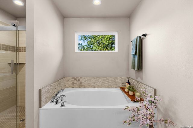 1336 Sparkman, Boerne, TX 78006