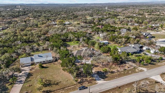 1336 Sparkman, Boerne, TX 78006