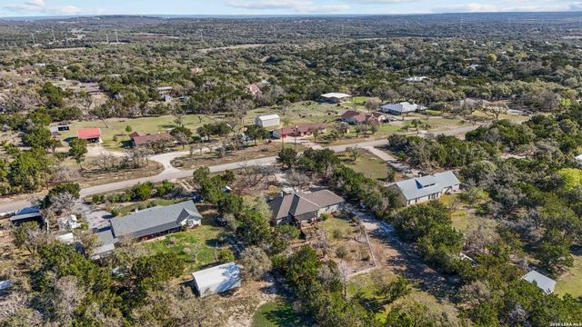 1336 Sparkman, Boerne, TX 78006