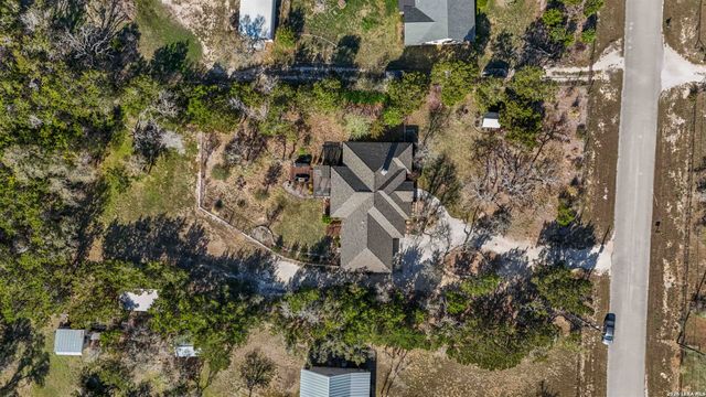 1336 Sparkman, Boerne, TX 78006