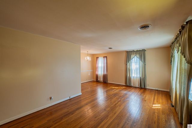 3015 Madison Street, Paducah, KY 42001