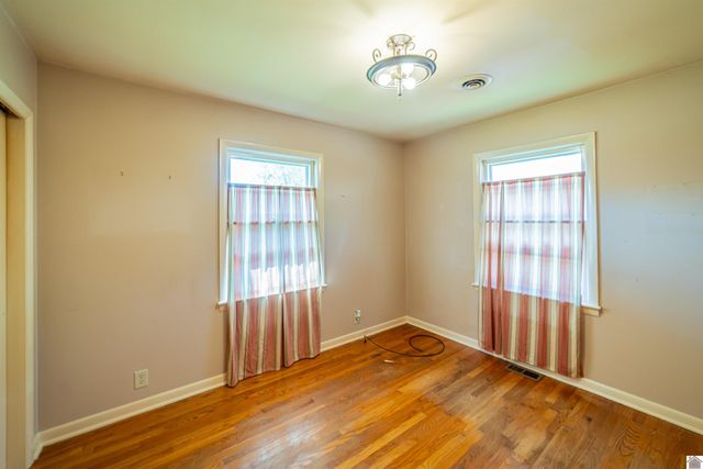 3015 Madison Street, Paducah, KY 42001