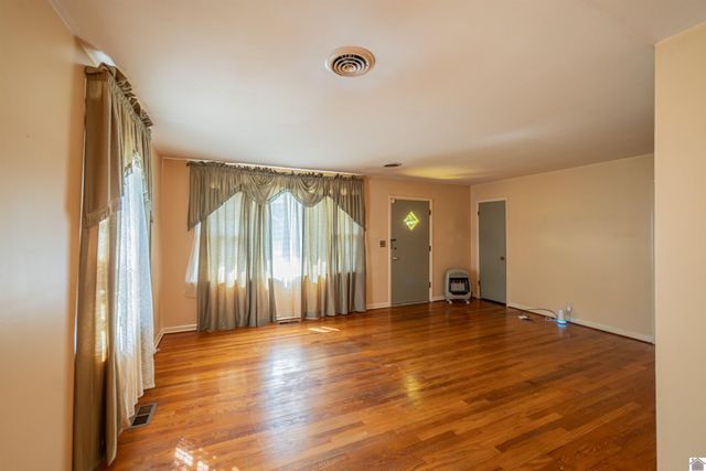 3015 Madison Street, Paducah, KY 42001