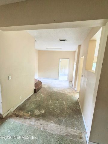 6046 KINNON Drive, Jacksonville, FL 32209