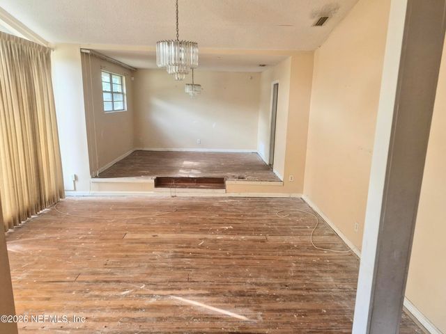 6046 KINNON Drive, Jacksonville, FL 32209