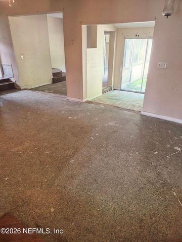 6046 KINNON Drive, Jacksonville, FL 32209