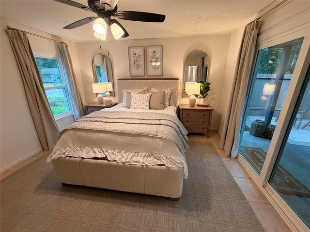 1 Laurel Oak Place, Spring, TX 77380