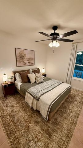 1 Laurel Oak Place, Spring, TX 77380