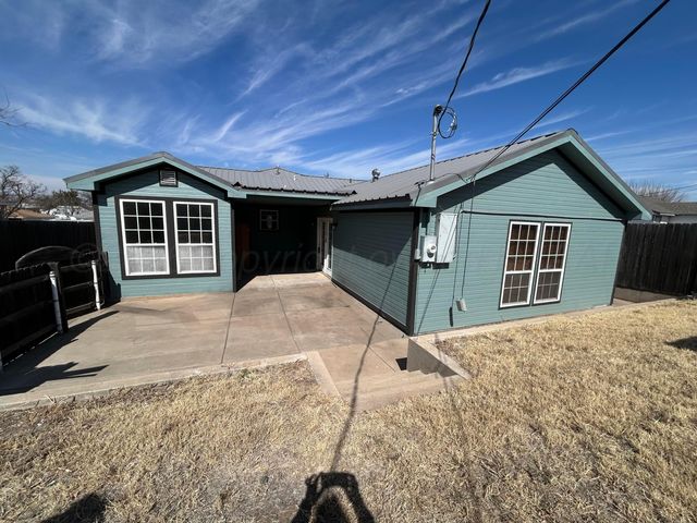 923 Elmore Street, Borger, TX 79007