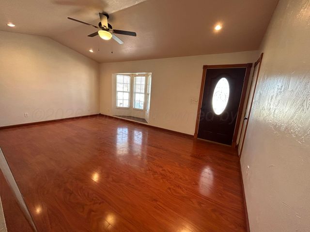 923 Elmore Street, Borger, TX 79007