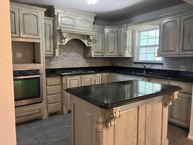 923 Elmore Street, Borger, TX 79007