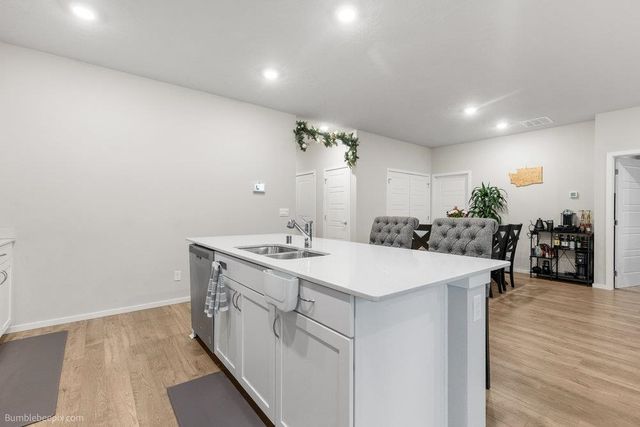 8215 S Avery Rd, Cheney, WA 99004