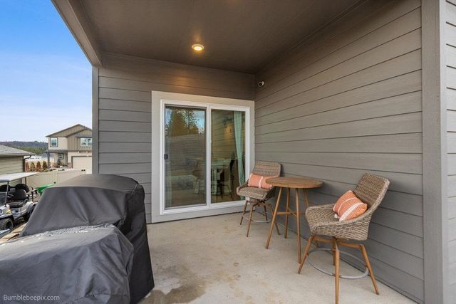 8215 S Avery Rd, Cheney, WA 99004