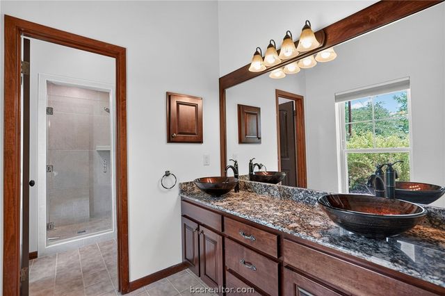 5680 Pratt Road, College Station, TX 77845