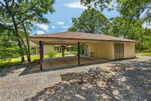 5680 Pratt Road, College Station, TX 77845