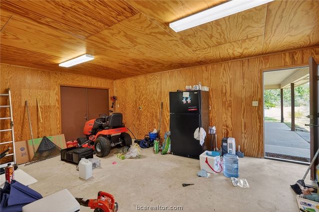 5680 Pratt Road, College Station, TX 77845