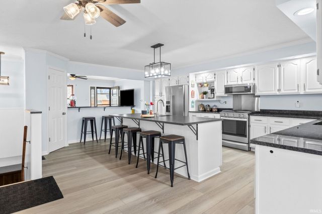 2131 E 430 S Road, Lafayette, IN 47909