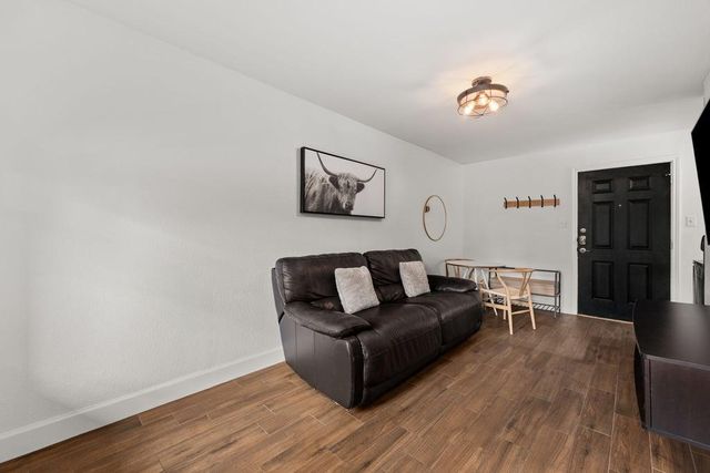 2020 S Congress Ave 1108, Austin, TX 78704