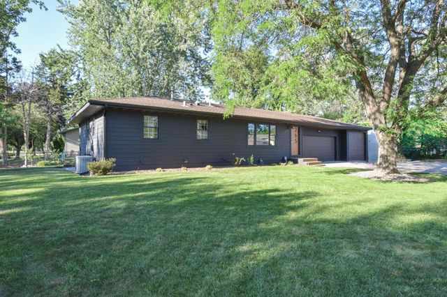 265 119th Avenue NE, Blaine, MN 55434