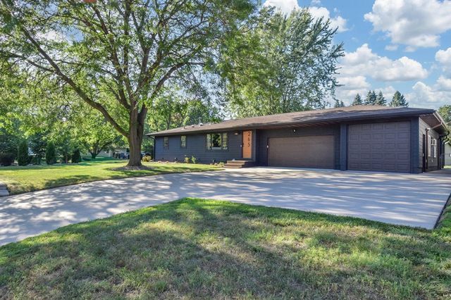 265 119th Avenue NE, Blaine, MN 55434