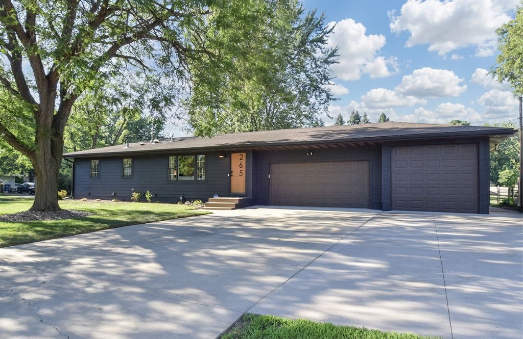 265 119th Avenue NE, Blaine, MN 55434
