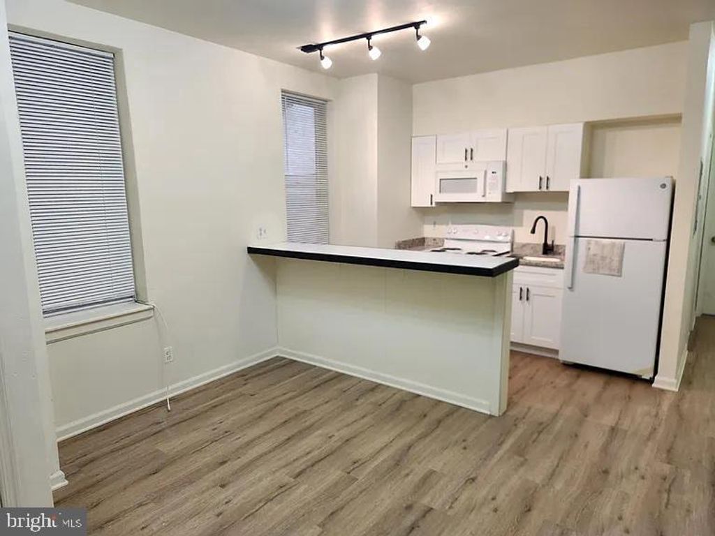 1814 W ONTARIO ST, PHILADELPHIA, PA 19140 — photo 3