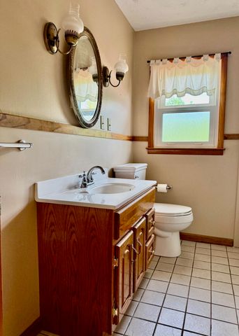 3317 HWY 52, Beattyville, KY 41311