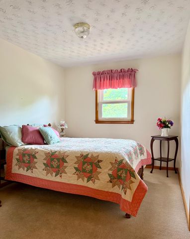 3317 HWY 52, Beattyville, KY 41311