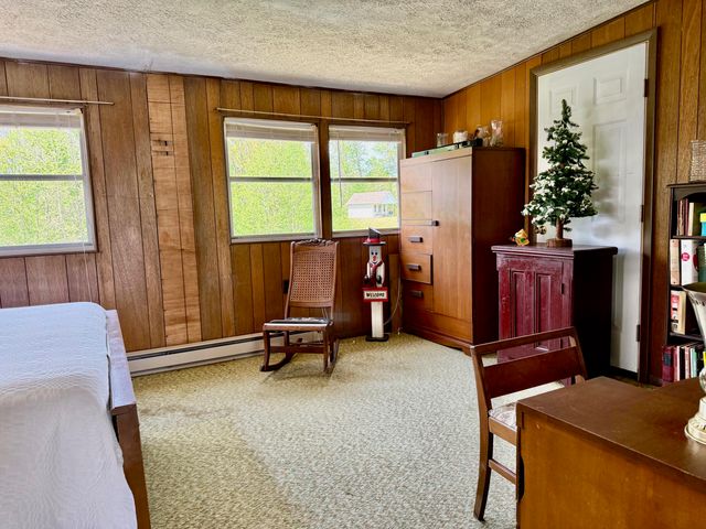 3317 HWY 52, Beattyville, KY 41311