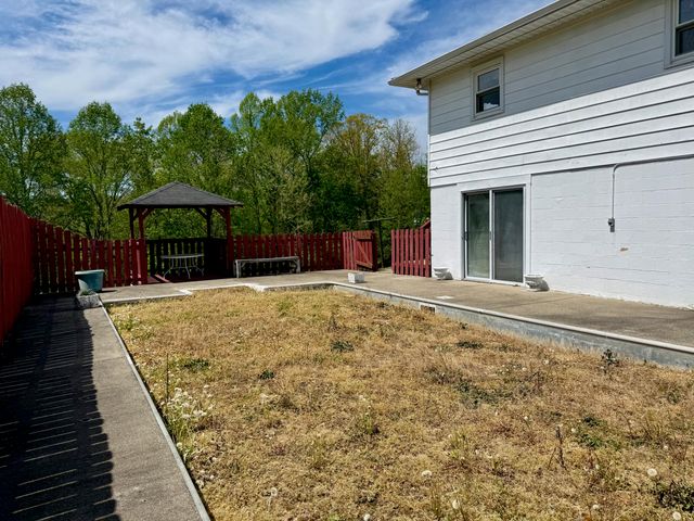 3317 HWY 52, Beattyville, KY 41311