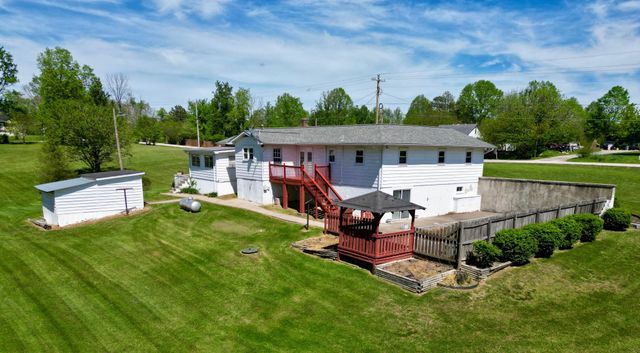 3317 HWY 52, Beattyville, KY 41311