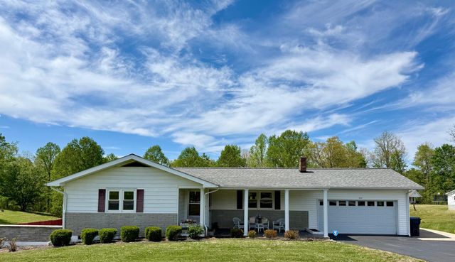 3317 HWY 52, Beattyville, KY 41311