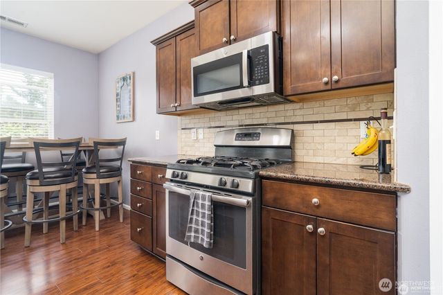 3017 Eagle Loop NE, Olympia, WA 98516
