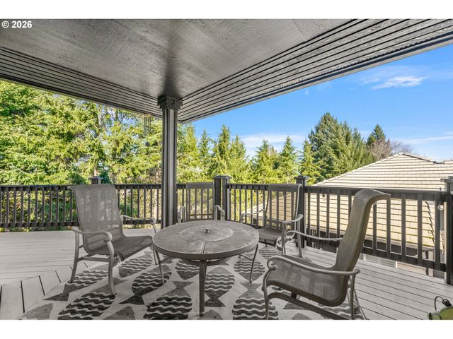 13923 Sw MISTLETOE Dr, Portland, OR 97223