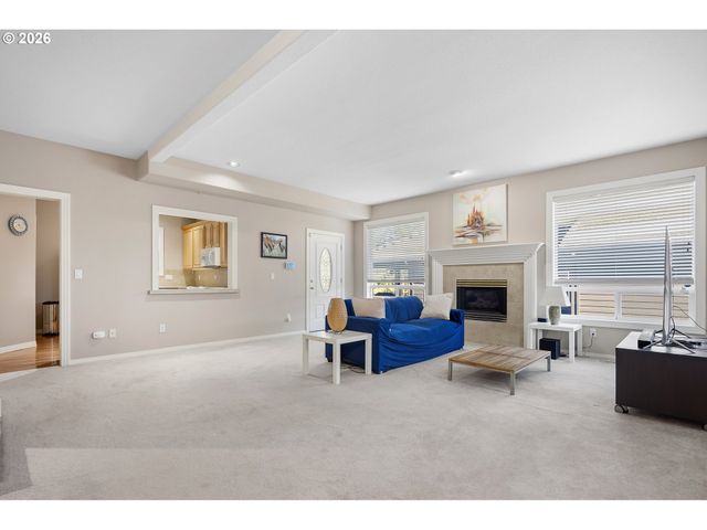 13923 Sw MISTLETOE Dr, Portland, OR 97223