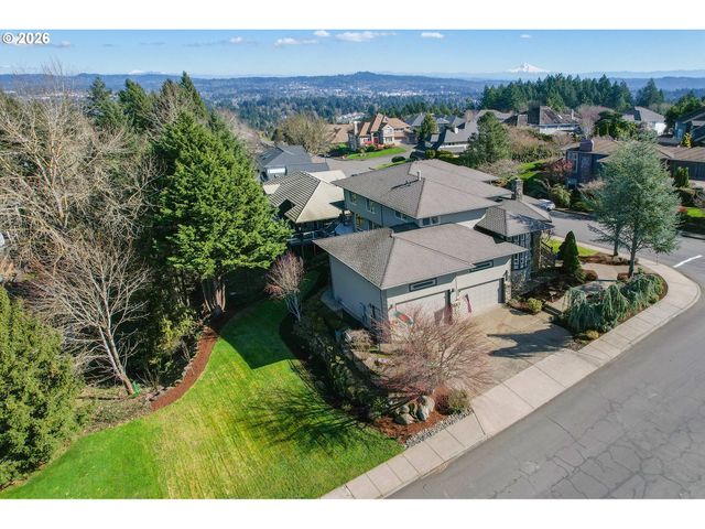 13923 Sw MISTLETOE Dr, Portland, OR 97223
